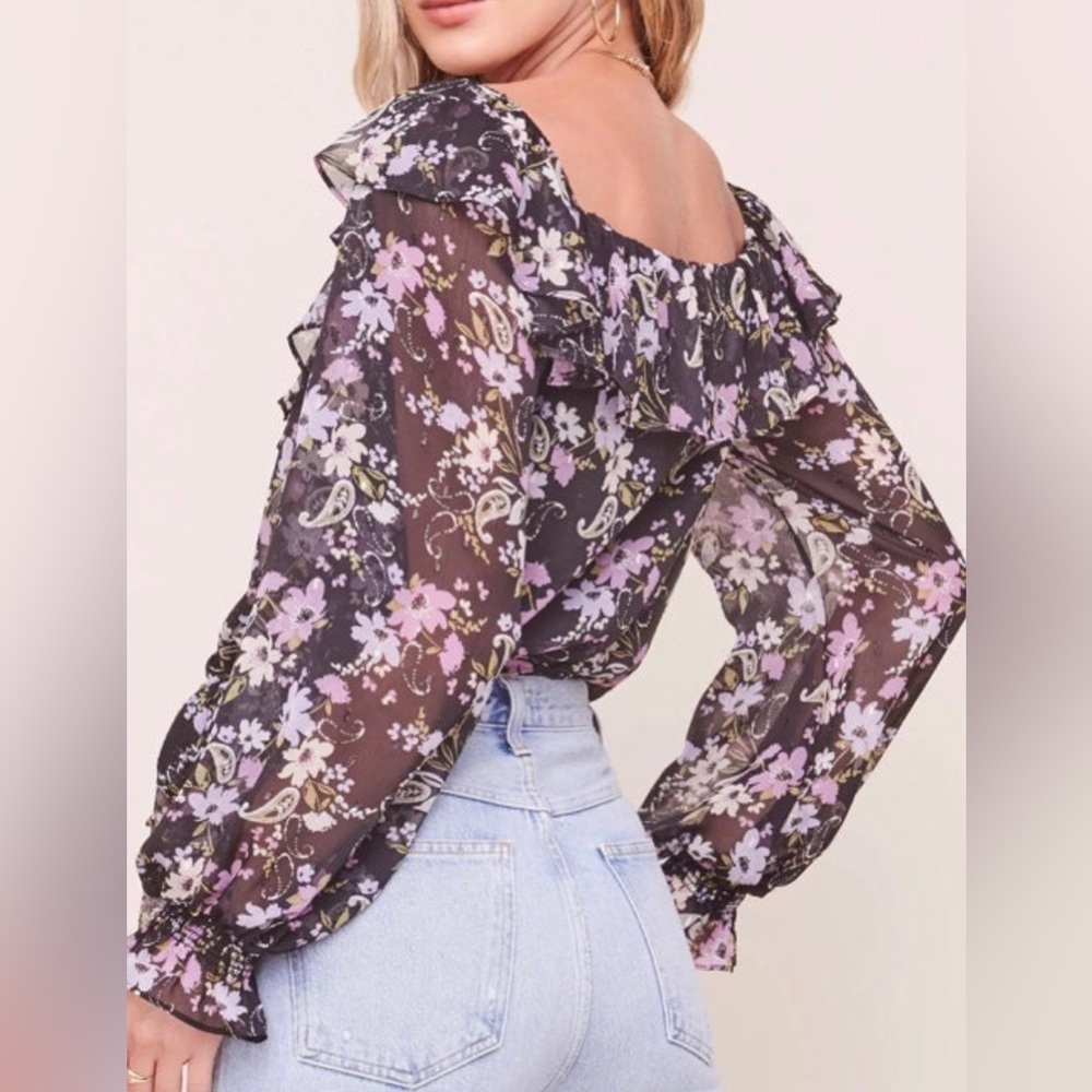 ASTR THE LABEL Floral Bodysuit 🌸